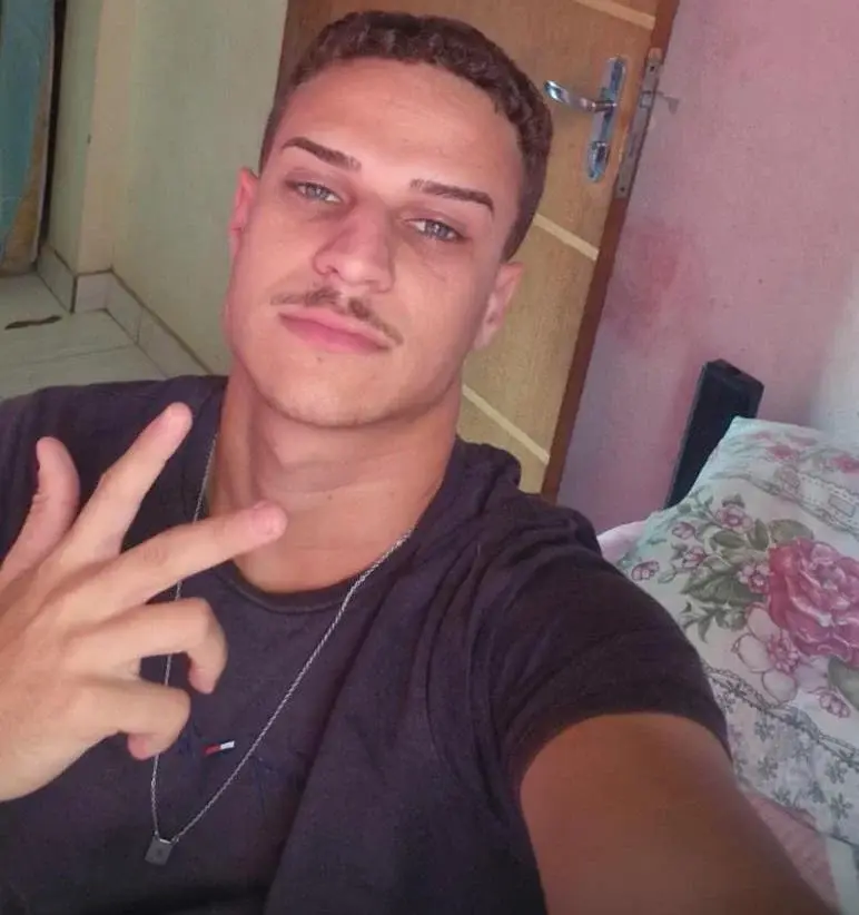 João Victor, vítima de colisão entre motos na localidade do Engenho em Itabira, morre em hospital de BH