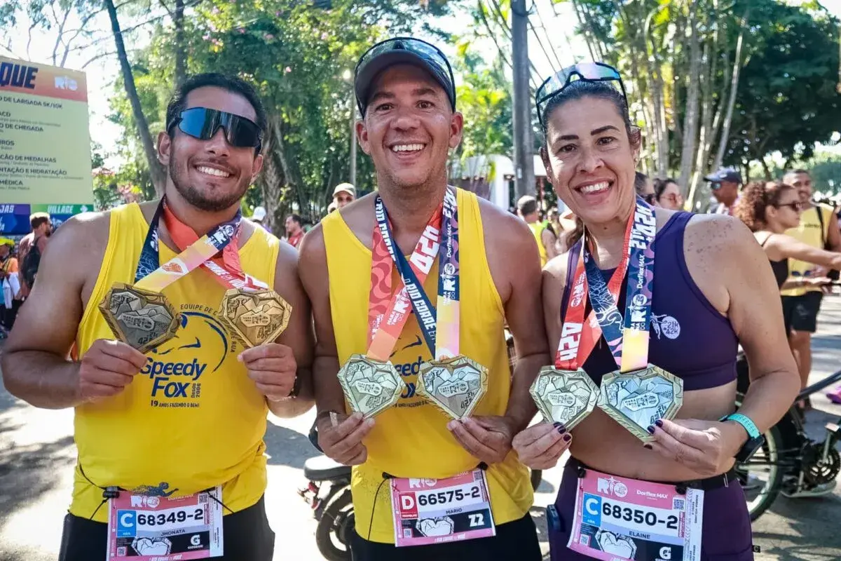 Atletas itabiranos completam maratona dupla no Rio de Janeiro pela primeira vez após cinco meses de preparação