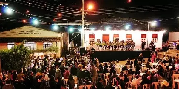 Roda de Viola leva tradição tropeira para a Praça Augusto Guerra, em Ipoema, neste sábado